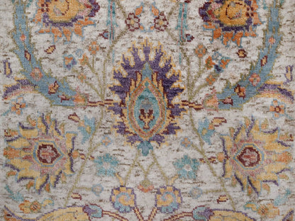 Transitional hand-knotted wool/silk rug in Ivory, 2' x 3' — SKU O092613 (view 5)