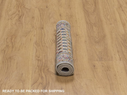 Beige 2'0" x 3'0" Modern and Contemporary Hand knotted Wool/Silk Rug - Sku: O092617