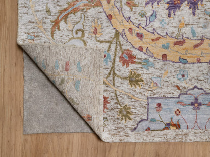 Transitional hand-knotted wool/silk rug in Ivory, 9'10" x 14'2" — SKU O092620 (view 4)