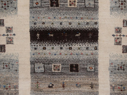 Gabbeh Modern / Contemporary hand-knotted wool rug in Ivory, 2'6" x 4'8", SKU O092623 (view 5)