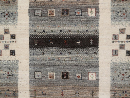 Gabbeh Modern / Contemporary hand-knotted wool rug in Ivory, 2'10" x 5'4", SKU O092628 (view 5)