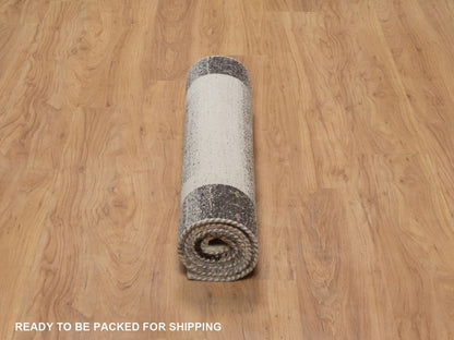 Gabbeh Modern / Contemporary hand-knotted wool rug in Ivory, 3' x 5'2", SKU O092629 (view 6)