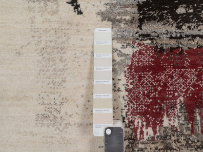 Gabbeh Modern / Contemporary hand-knotted wool rug in Ivory, 2'9" x 5'3", SKU O092630 (view 4)