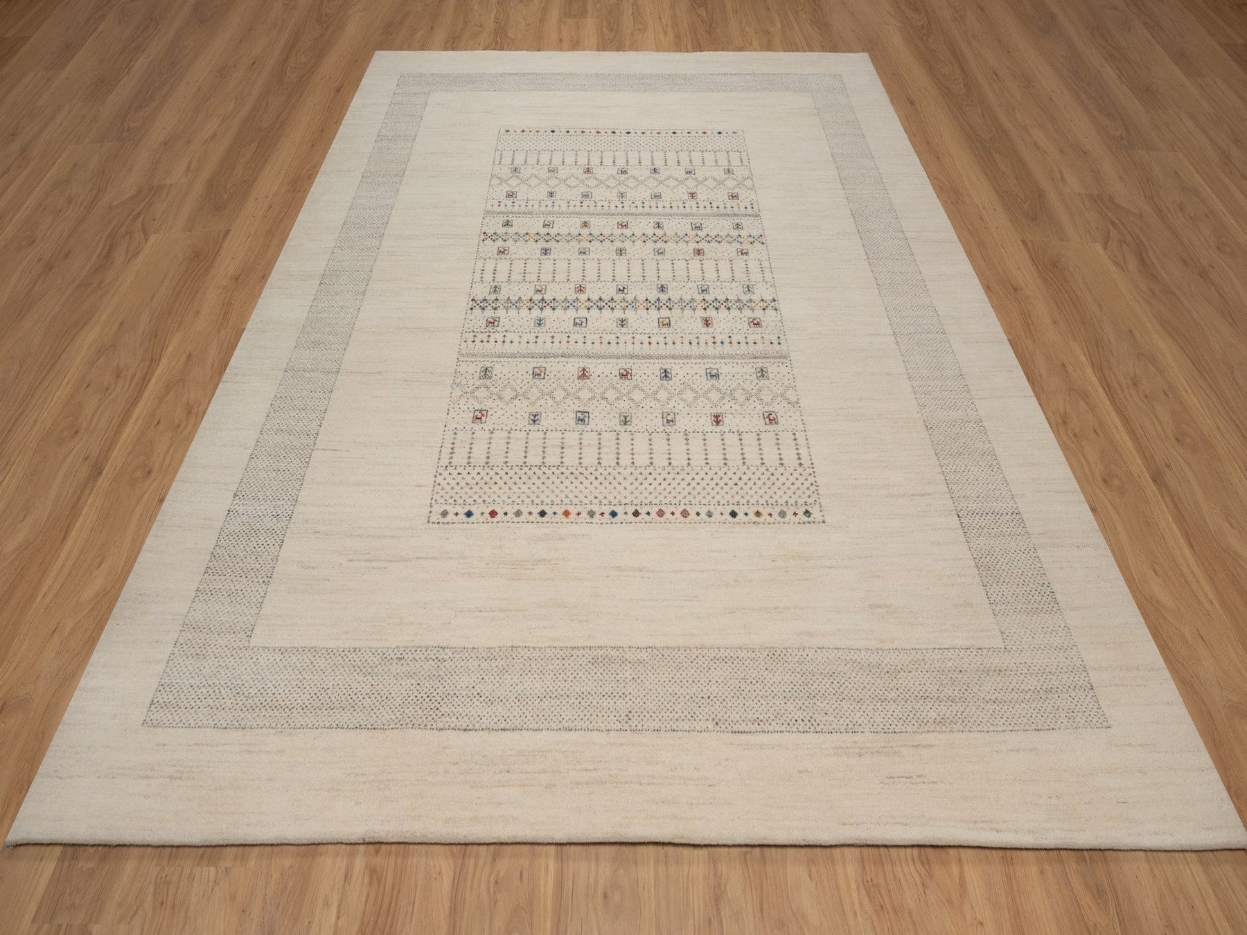 Gabbeh Modern / Contemporary hand-knotted wool rug in Ivory, 8'2" x 10'1", SKU O092637 (view 2)