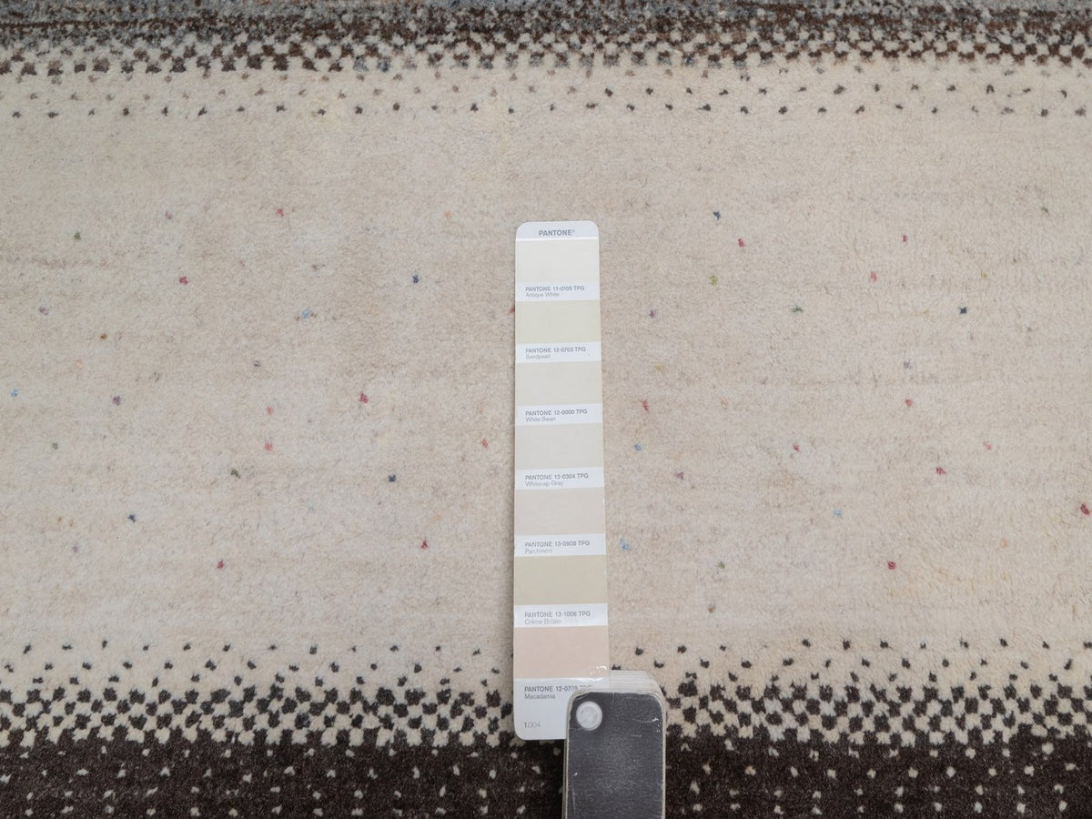 Gabbeh Modern / Contemporary hand-knotted wool rug in Ivory, 10' x 12'11", SKU O092643 (view 7)
