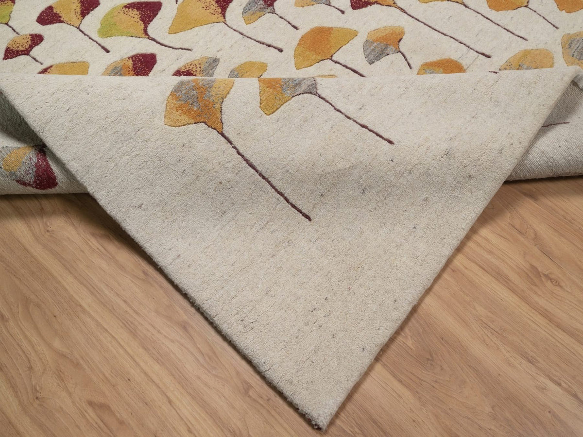 Gabbeh Modern / Contemporary hand-knotted wool rug in Ivory, 7'10" x 9'7", SKU O092650 (view 6)