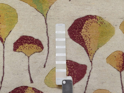Gabbeh Modern / Contemporary hand-knotted wool rug in Ivory, 7'10" x 9'7", SKU O092650 (view 7)