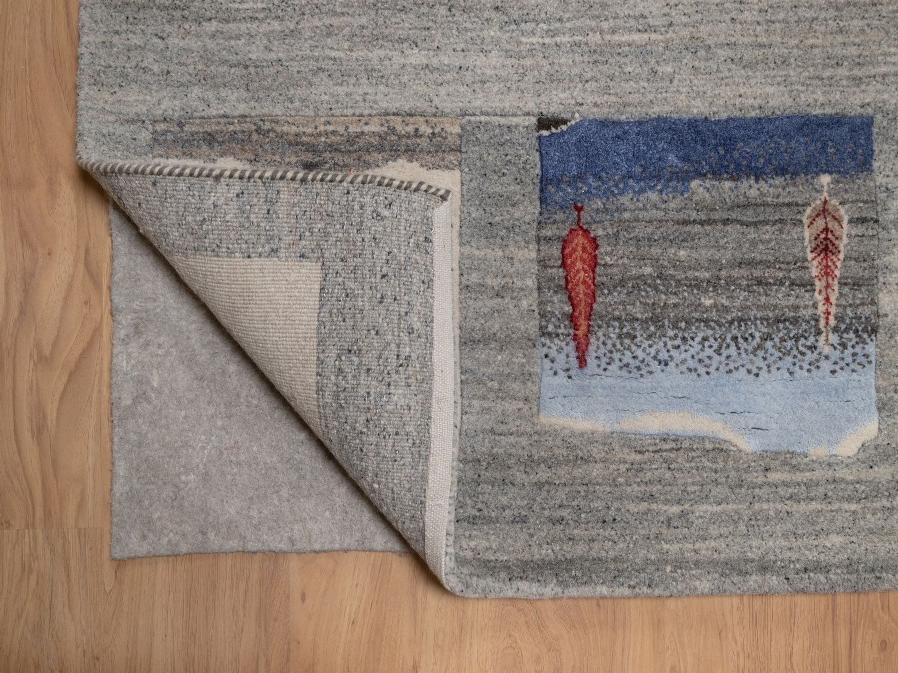 Gabbeh Modern / Contemporary hand-knotted wool rug in Gray, 8'2" x 10', SKU O092652 (view 4)