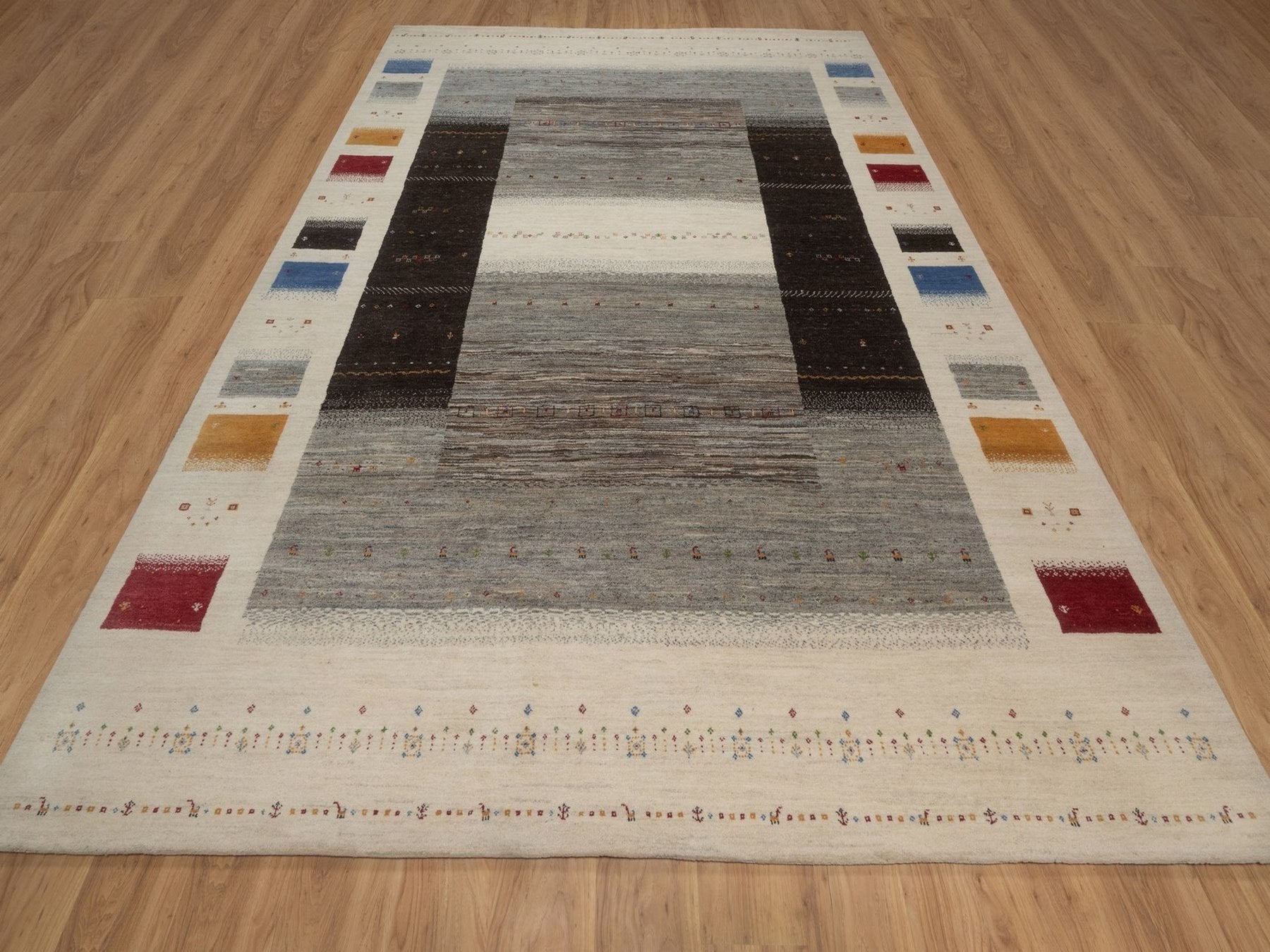 Gabbeh Modern / Contemporary hand-knotted wool rug in Ivory, 8'8" x 11'9", SKU O092653 (view 2)