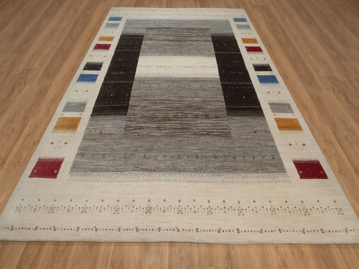 Gabbeh Modern / Contemporary hand-knotted wool rug in Ivory, 8'8" x 11'9", SKU O092653 (view 2)