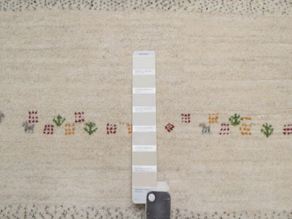 Gabbeh Modern / Contemporary hand-knotted wool rug in Ivory, 8'8" x 11'9", SKU O092653 (view 7)