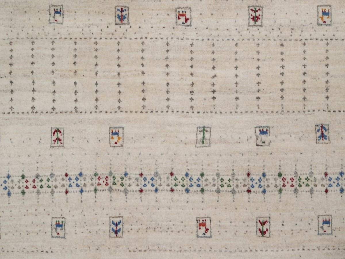 Gabbeh Modern / Contemporary hand-knotted wool rug in Ivory, 8'11" x 11'11", SKU O092655 (view 8)