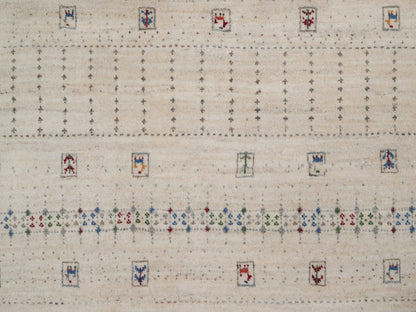 Gabbeh Modern / Contemporary hand-knotted wool rug in Ivory, 8'11" x 11'11", SKU O092655 (view 8)