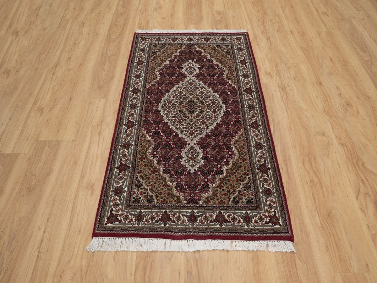 Tabriz hand-knotted wool rug in Red, 2'9" x 4'11", SKU O092662 (view 2)