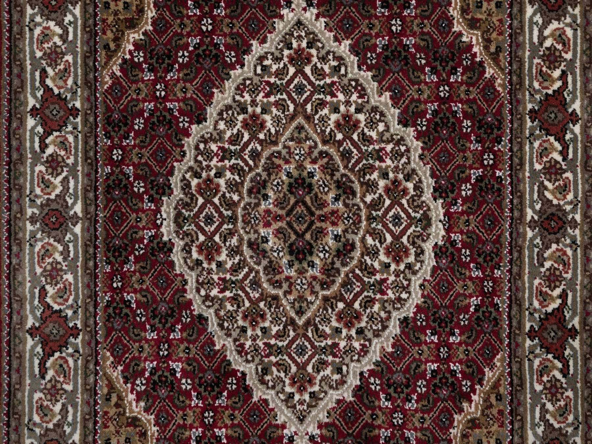 Tabriz hand-knotted wool rug in Red, 2'9" x 4'11", SKU O092662 (view 5)