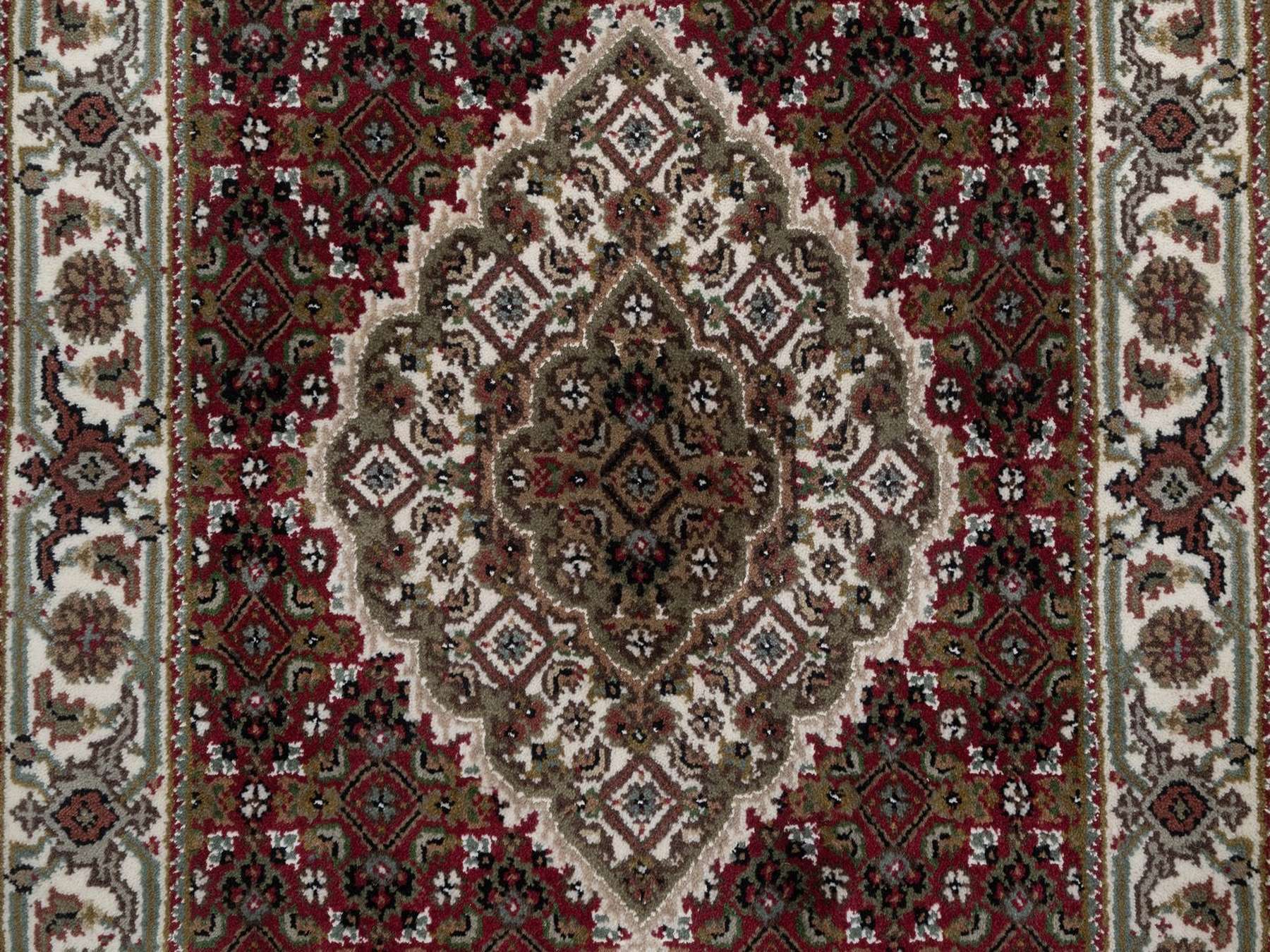 Tabriz hand-knotted wool rug in Red, 2'5" x 4'9", SKU O092664 (view 5)