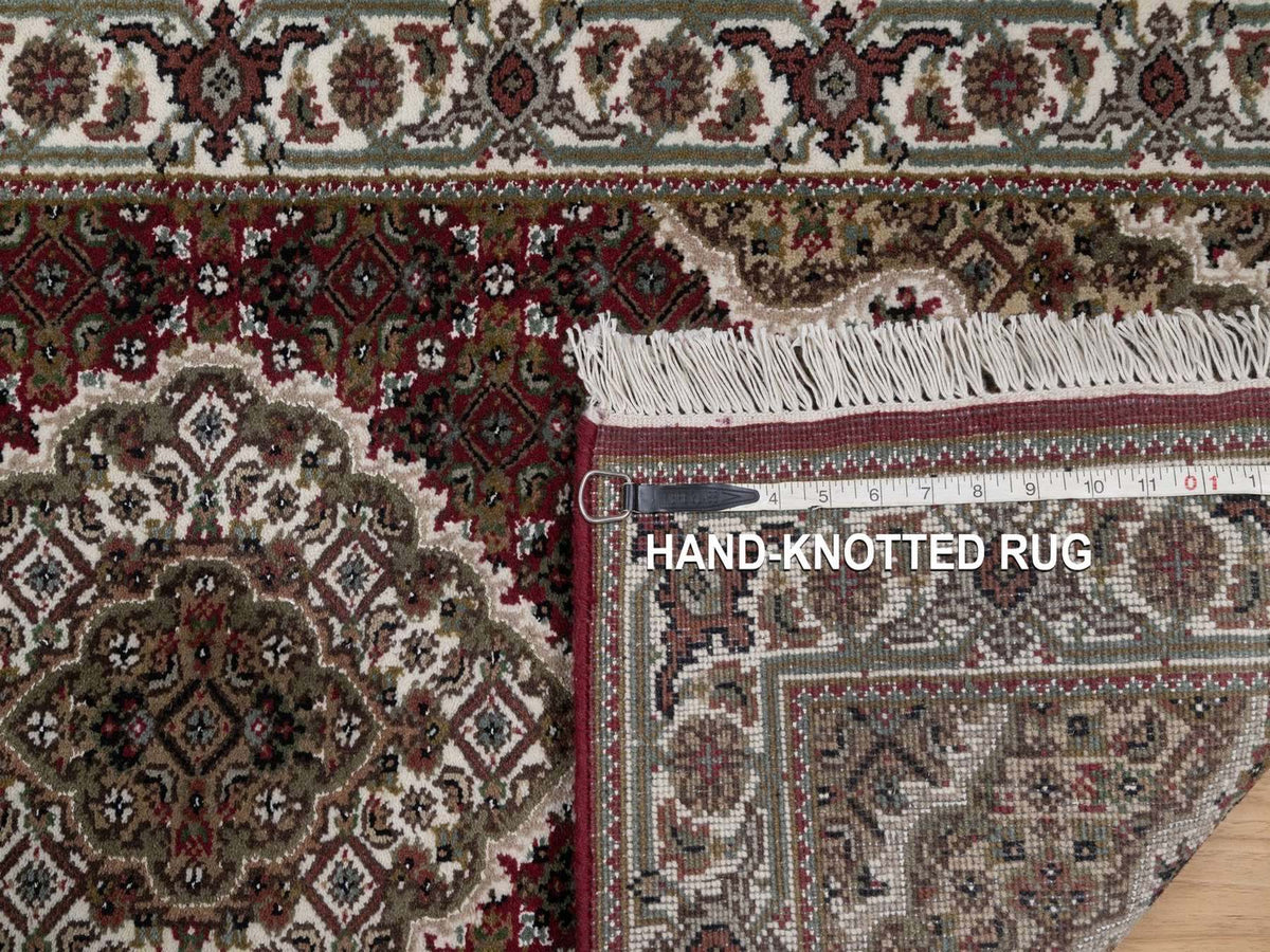 Tabriz hand-knotted wool rug in Red, 2'5" x 4'9", SKU O092664 (view 8)