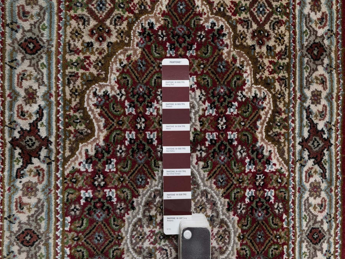 Tabriz hand-knotted wool rug in Red, 1'10" x 3', SKU O092665 (view 4)