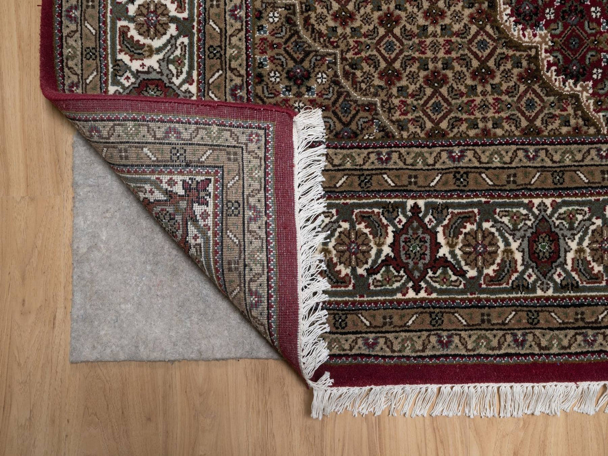 Tabriz hand-knotted wool rug in Red, 6' x 9'2", SKU O092666 (view 4)