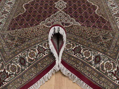 Tabriz hand-knotted wool rug in Red, 6' x 9'2", SKU O092666 (view 5)