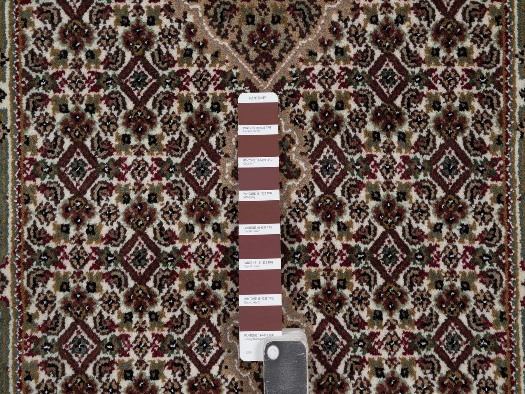 Tabriz hand-knotted wool runner in Ivory, 2'8" x 8'4", SKU O092669 (view 4)