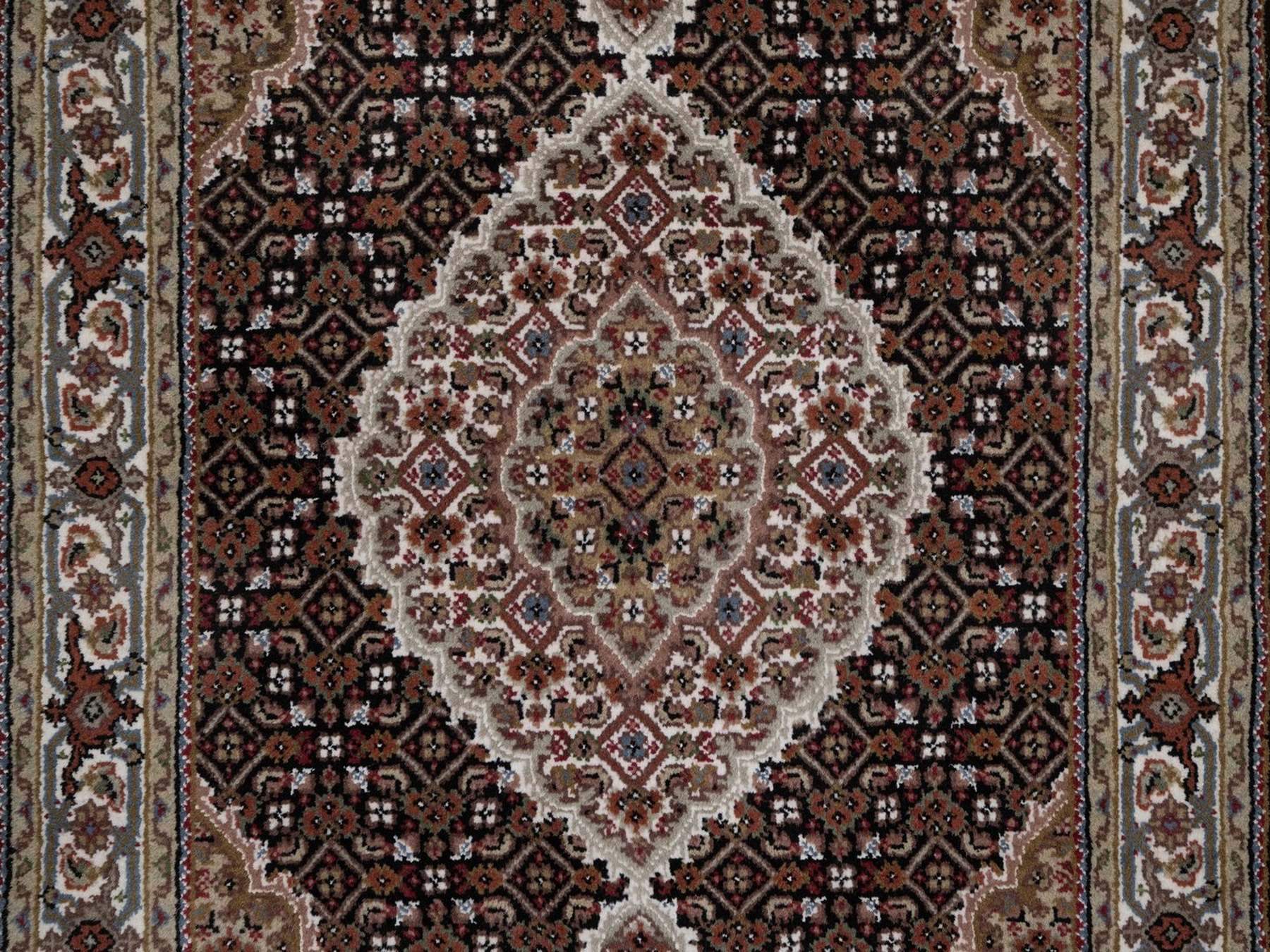 Tabriz hand-knotted wool rug in Black, 2'9" x 5'3", SKU O092672 (view 5)