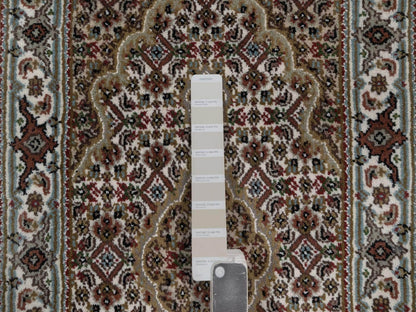 Tabriz hand-knotted wool rug in Ivory, 1'11" x 3', SKU O092679 (view 4)