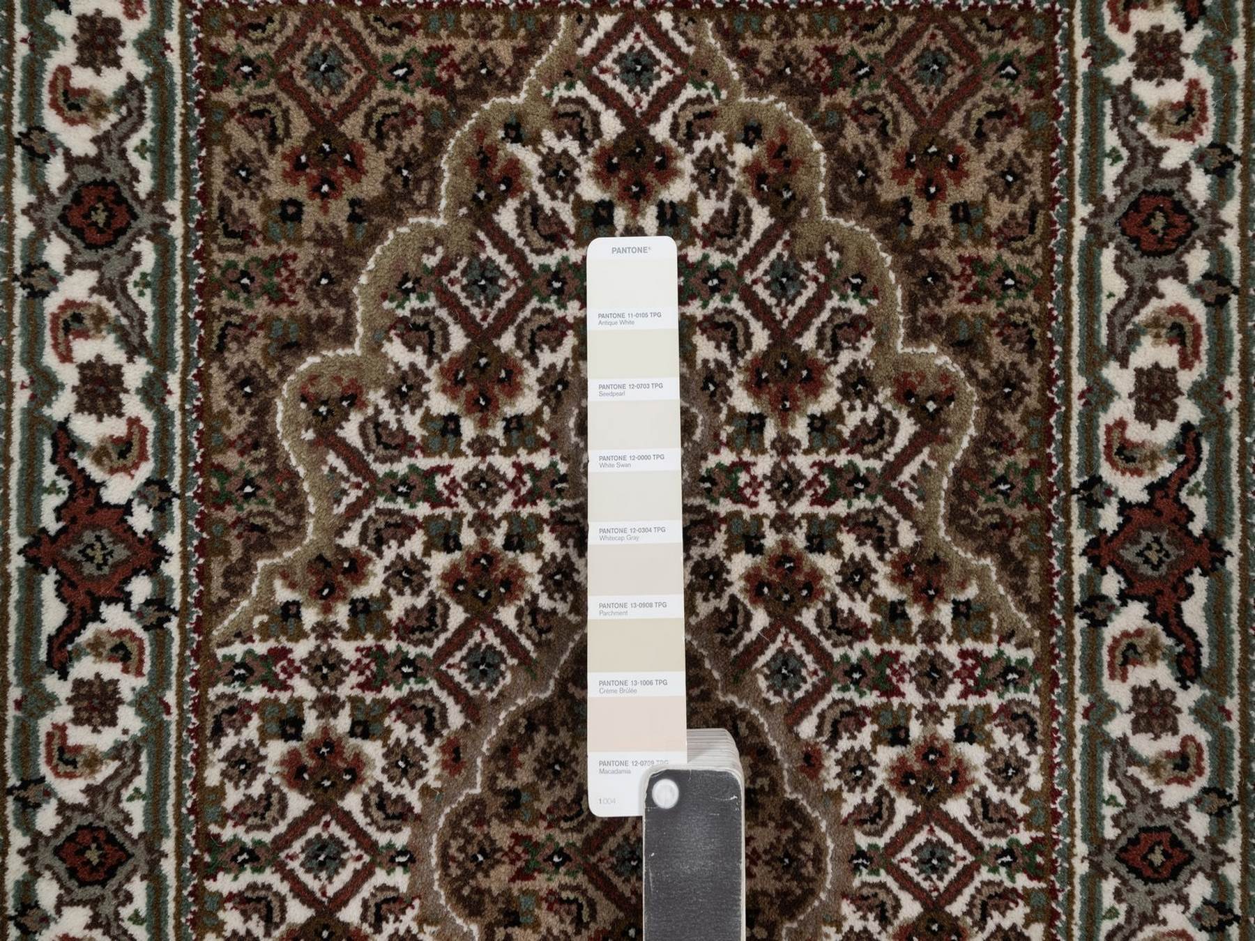 Tabriz hand-knotted wool rug in Ivory, 2'1" x 3', SKU O092681 (view 4)