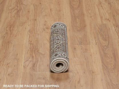 Tabriz hand-knotted wool rug in Ivory, 2'1" x 3'1", SKU O092682 (view 6)