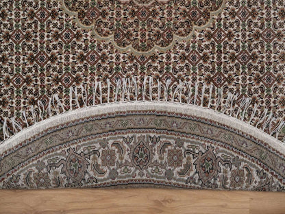 Tabriz hand-knotted wool rug in Ivory, 5'11" x 5'11", SKU O092686 (view 3)