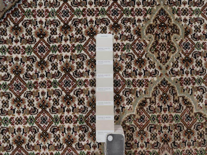 Tabriz hand-knotted wool rug in Ivory, 5'11" x 5'11", SKU O092686 (view 4)