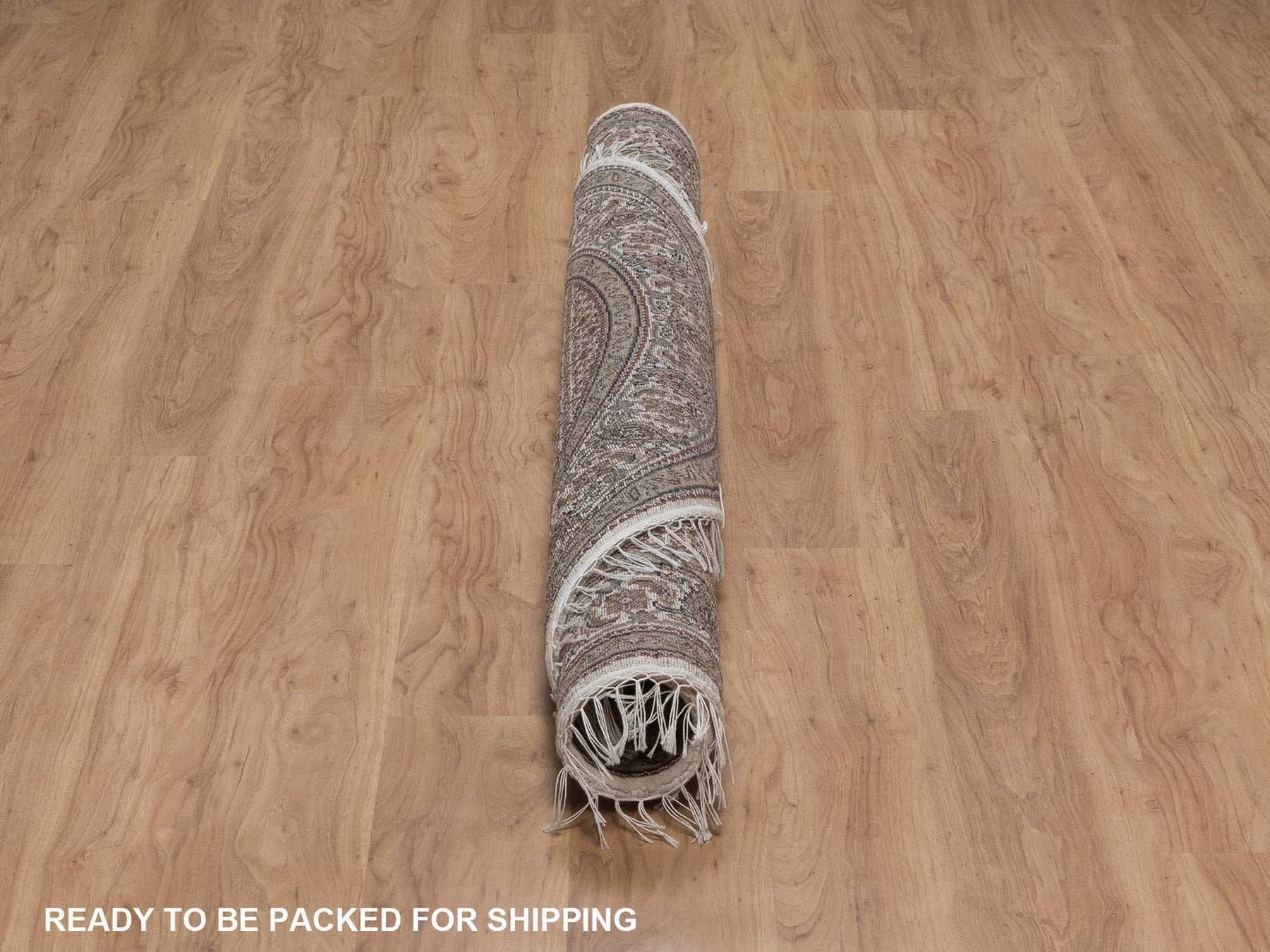 Tabriz hand-knotted wool rug in Ivory, 5'11" x 5'11", SKU O092686 (view 6)