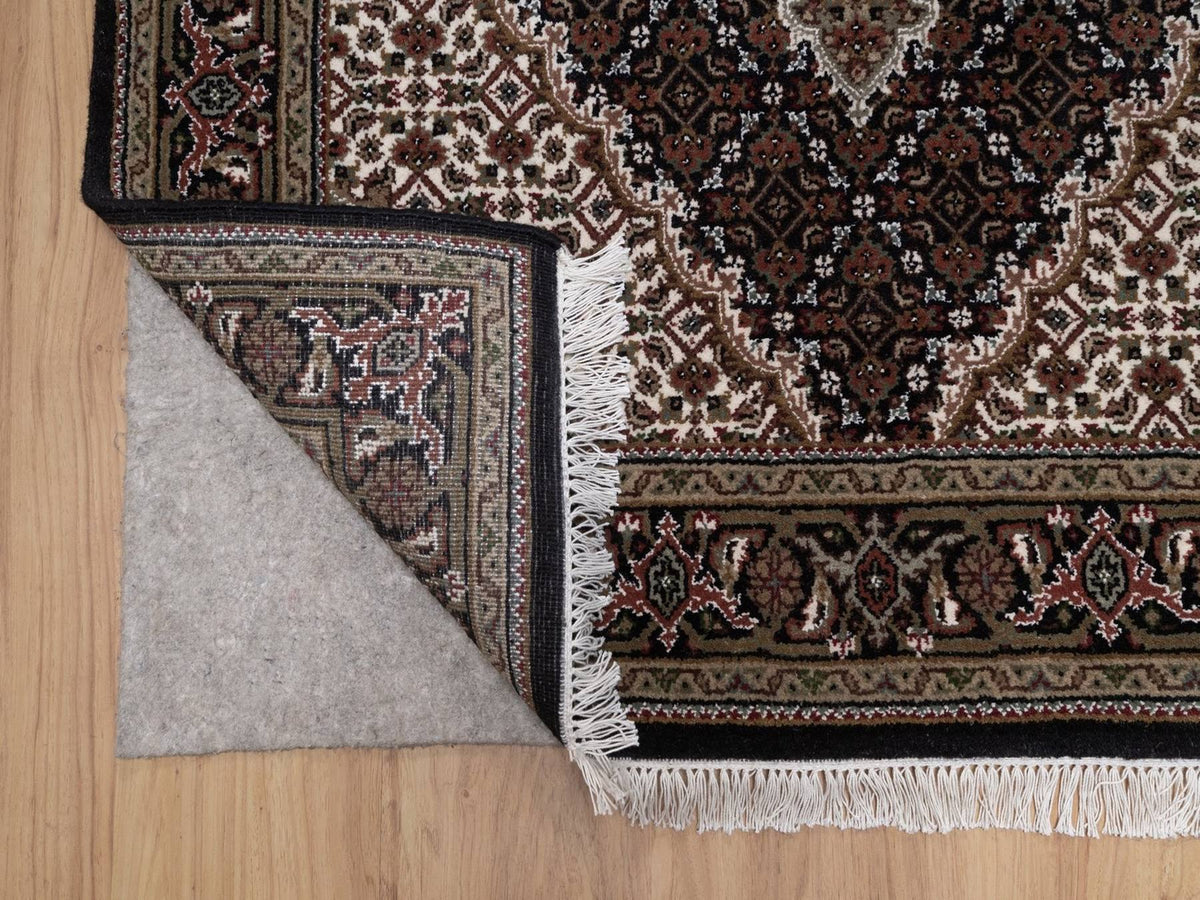 Tabriz hand-knotted wool rug in Black, 3'11" x 6'1", SKU O092687 (view 3)