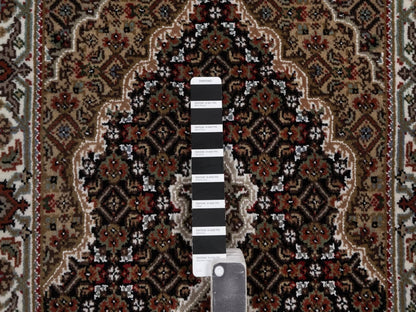 Tabriz hand-knotted wool rug in Black, 2'5" x 4'10", SKU O092689 (view 4)