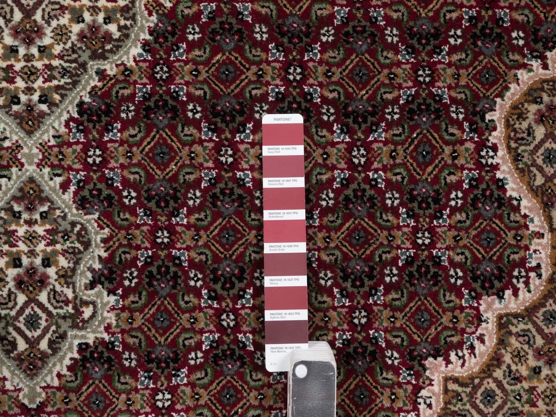 Tabriz hand-knotted wool rug in Red, 6' x 9', SKU O092691 (view 7)