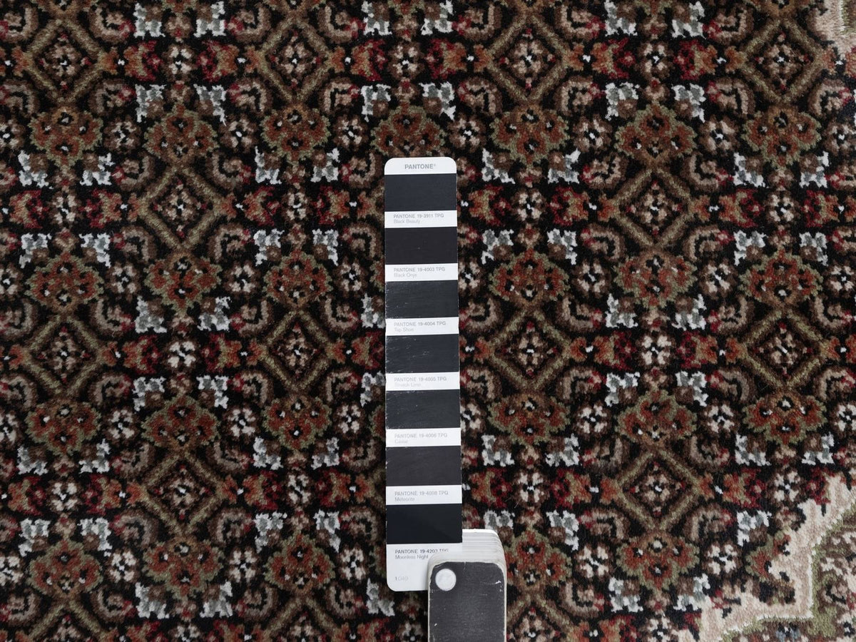 Tabriz hand-knotted wool rug in Black, 8'11" x 11'11", SKU O092694 (view 7)