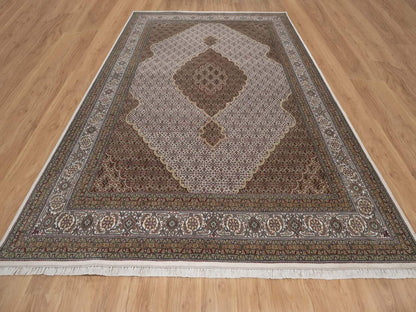Tabriz hand-knotted wool rug in Ivory, 8'9" x 12'4", SKU O092695 (view 2)