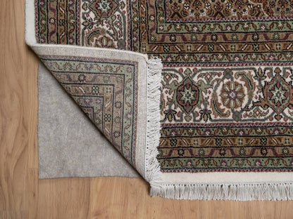 Tabriz hand-knotted wool rug in Ivory, 8'9" x 12'4", SKU O092695 (view 4)