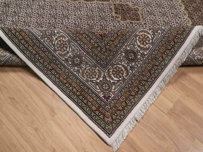 Tabriz hand-knotted wool rug in Ivory, 8'9" x 12'4", SKU O092695 (view 6)