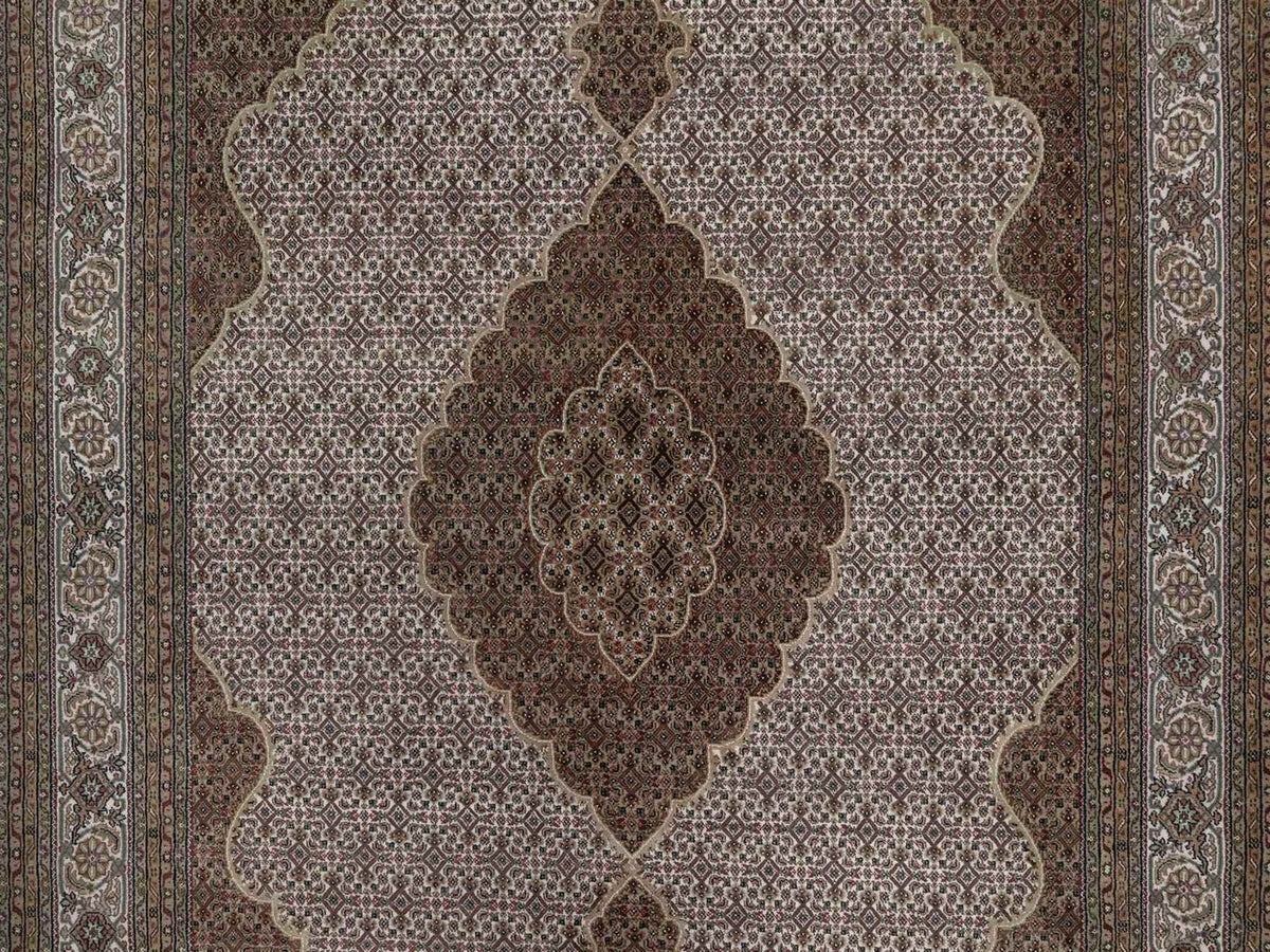 Tabriz hand-knotted wool rug in Ivory, 8'9" x 12'4", SKU O092695 (view 8)