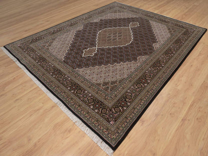 Tabriz hand-knotted wool rug in Black, 7'11" x 9'11", SKU O092703 (view 3)