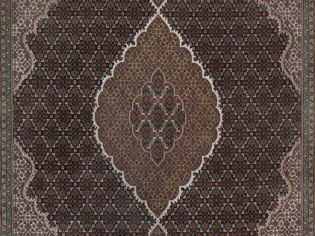 Tabriz hand-knotted wool rug in Black, 7'11" x 9'11", SKU O092703 (view 8)