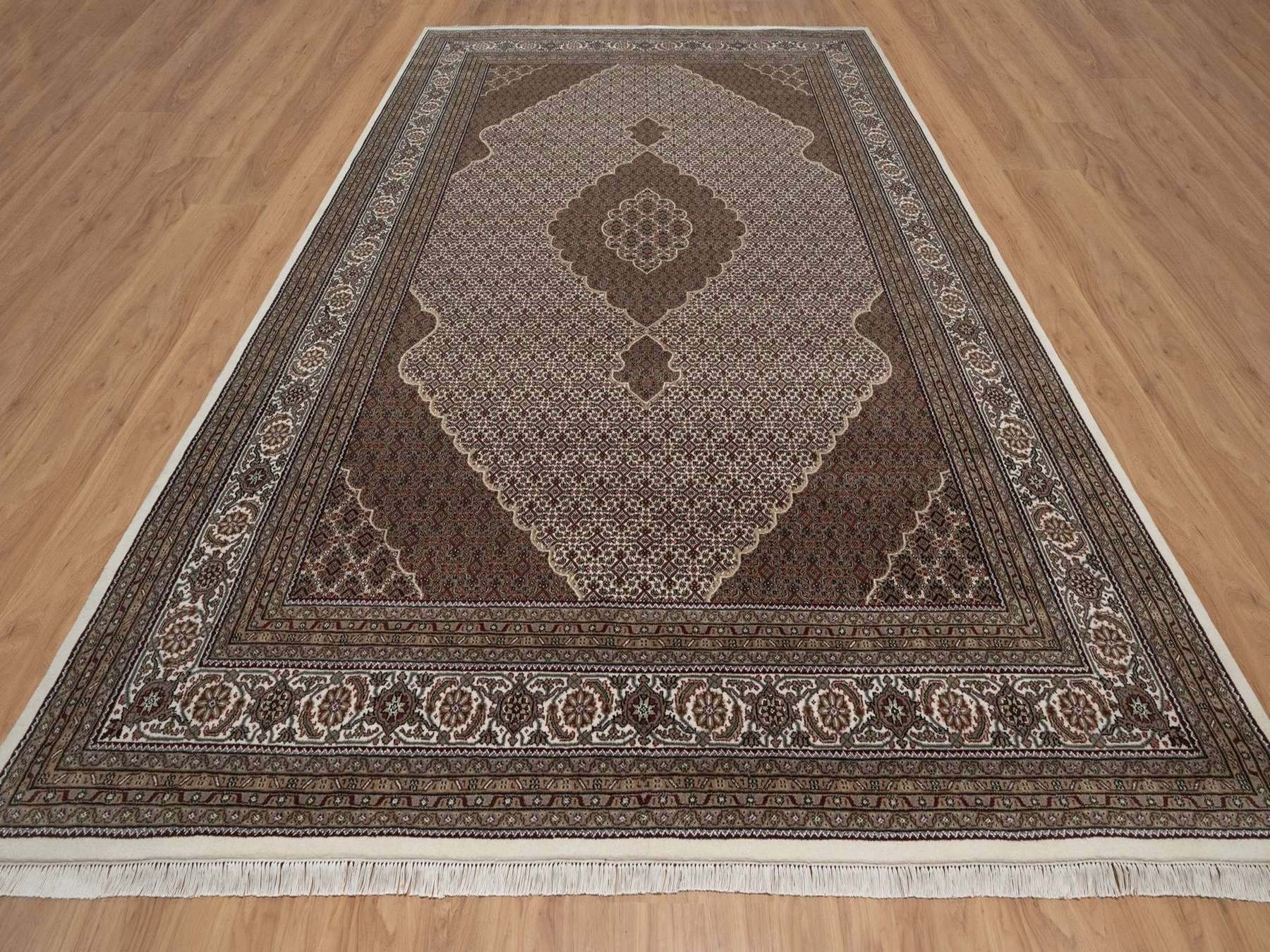Tabriz hand-knotted wool rug in Ivory, 9'11" x 14'1", SKU O092705 (view 2)