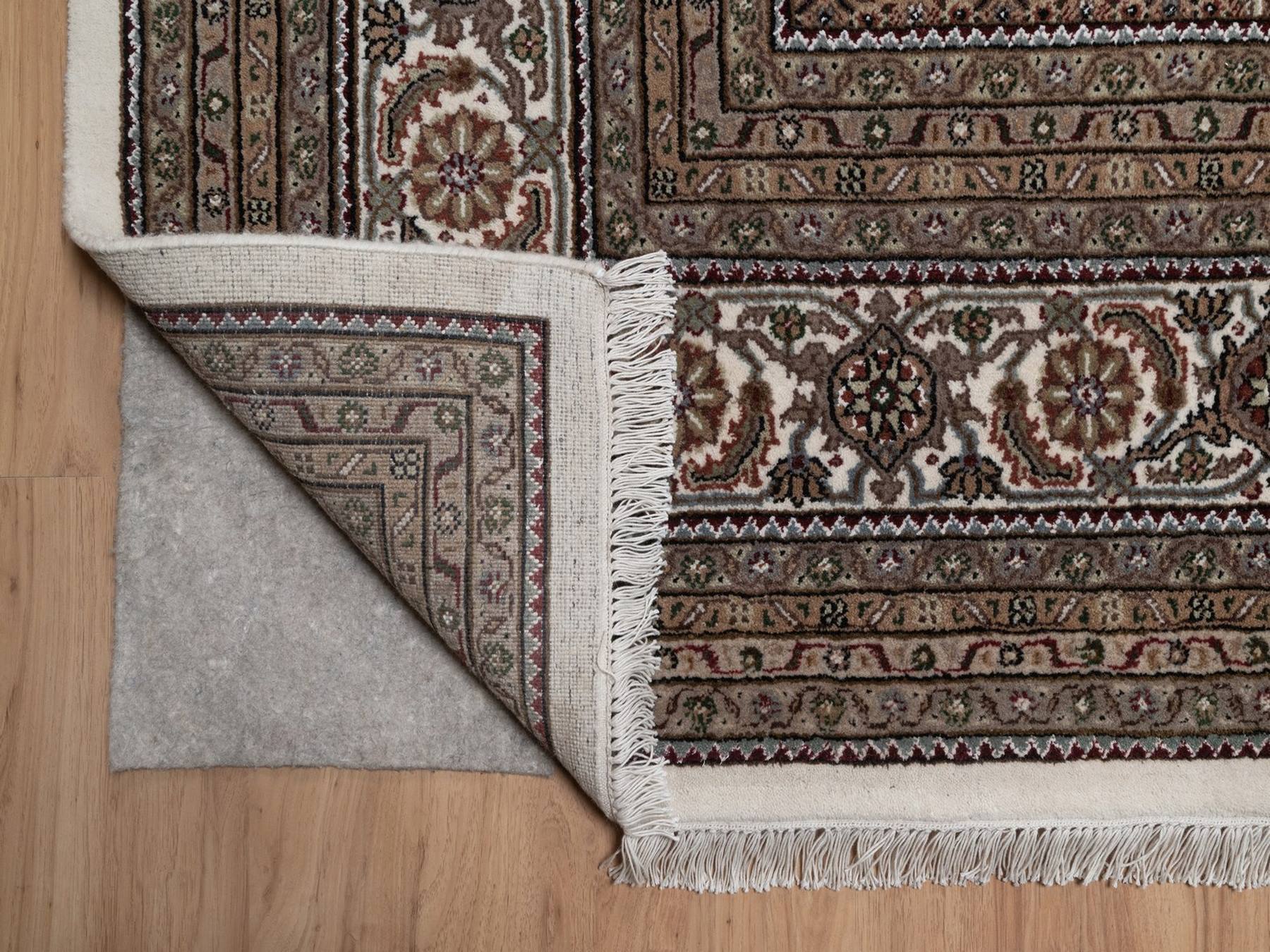 Tabriz hand-knotted wool rug in Ivory, 9'11" x 14'1", SKU O092705 (view 4)