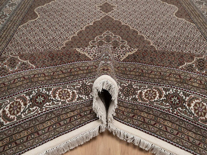Tabriz hand-knotted wool rug in Ivory, 9'11" x 14'1", SKU O092705 (view 5)