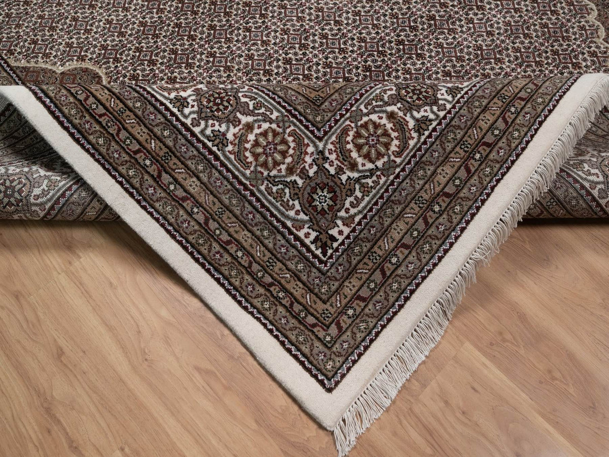Tabriz hand-knotted wool rug in Ivory, 9'11" x 14'1", SKU O092705 (view 6)