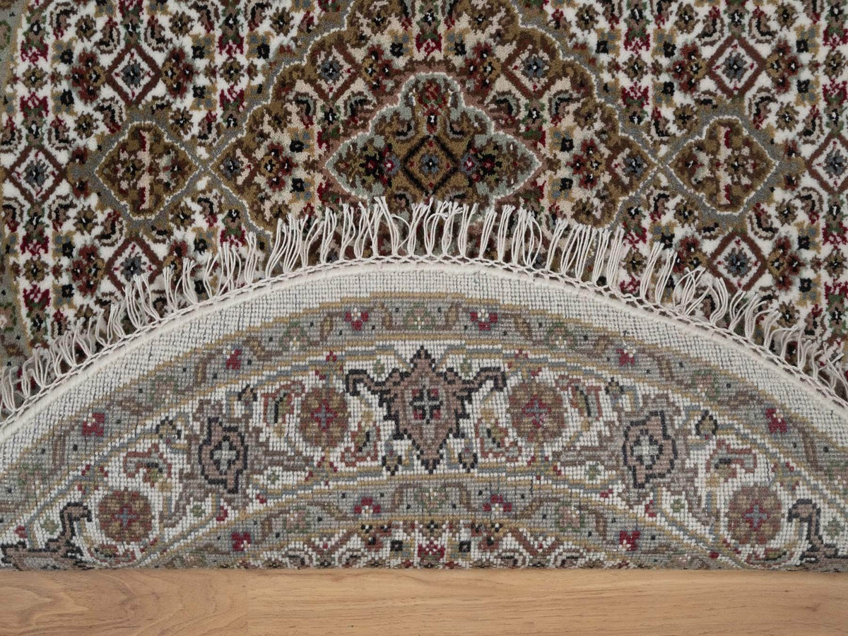 Tabriz hand-knotted wool rug in Ivory, 3'4" x 3'4", SKU O092706 (view 3)