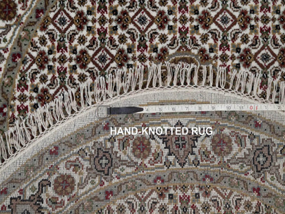 Tabriz hand-knotted wool rug in Ivory, 3'4" x 3'4", SKU O092706 (view 8)