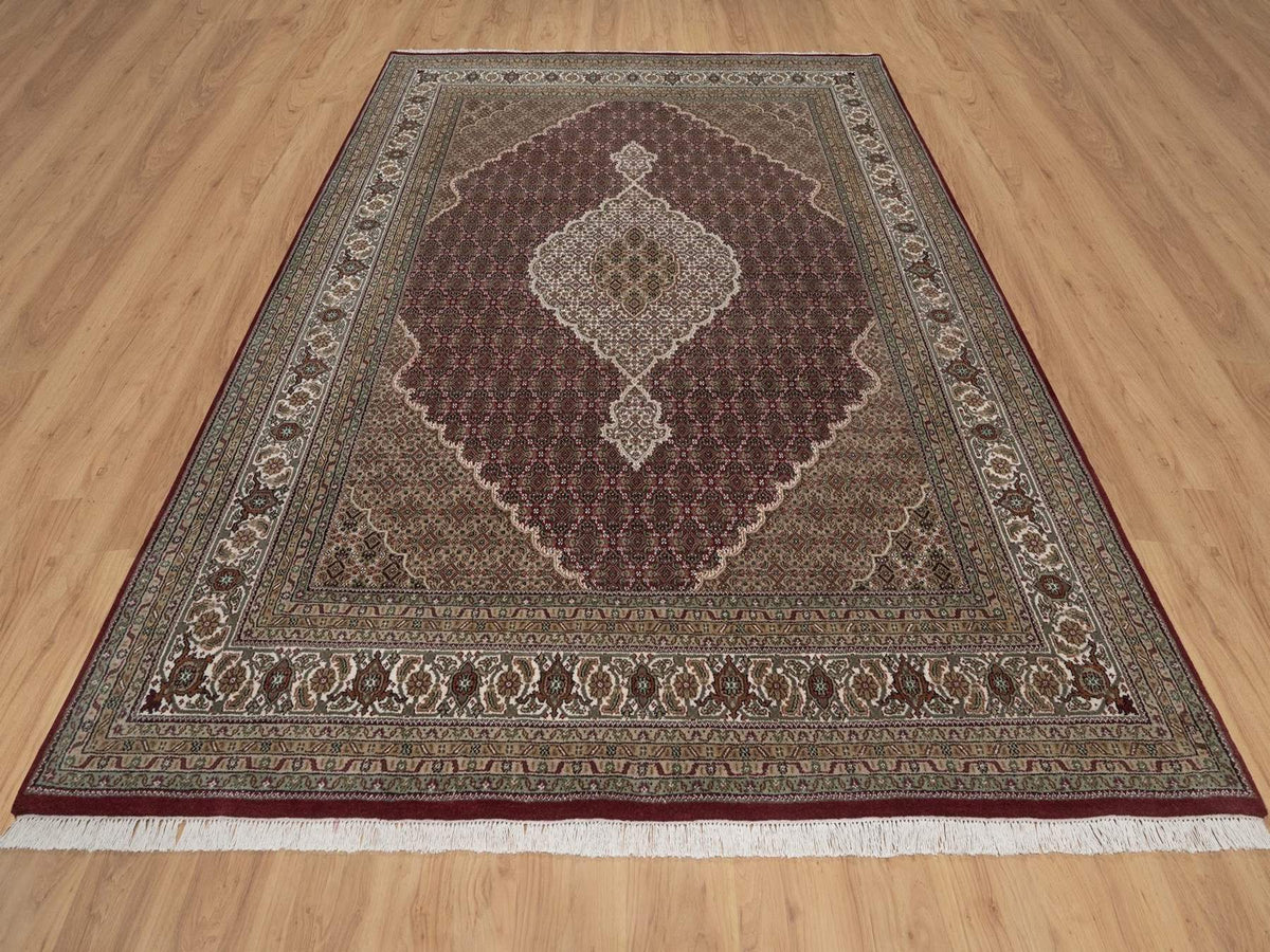Tabriz hand-knotted wool rug in Red, 7'10" x 10'3", SKU O092708 (view 2)