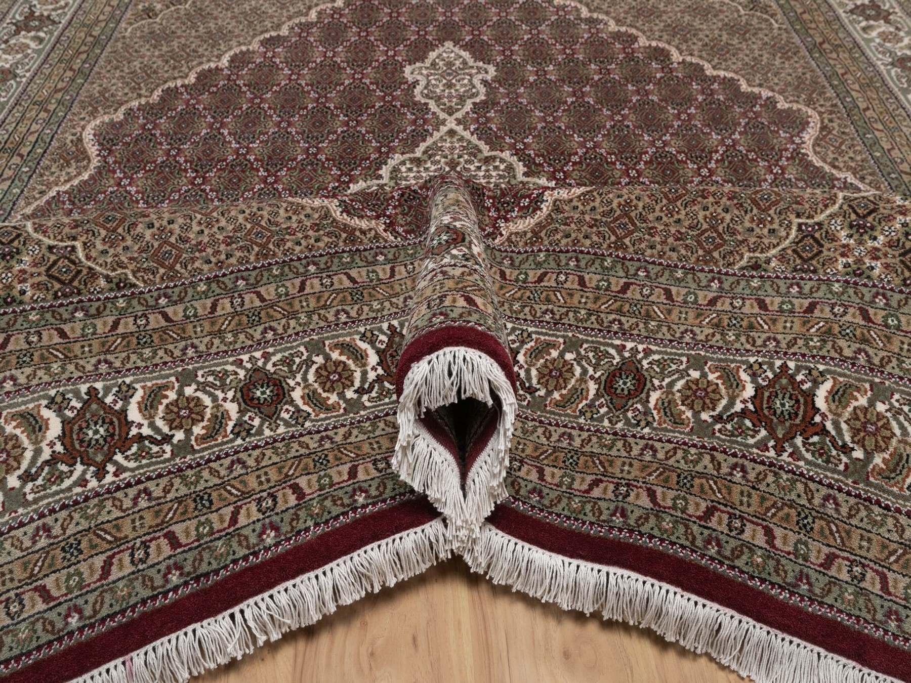 Tabriz hand-knotted wool rug in Red, 7'10" x 10'3", SKU O092708 (view 5)